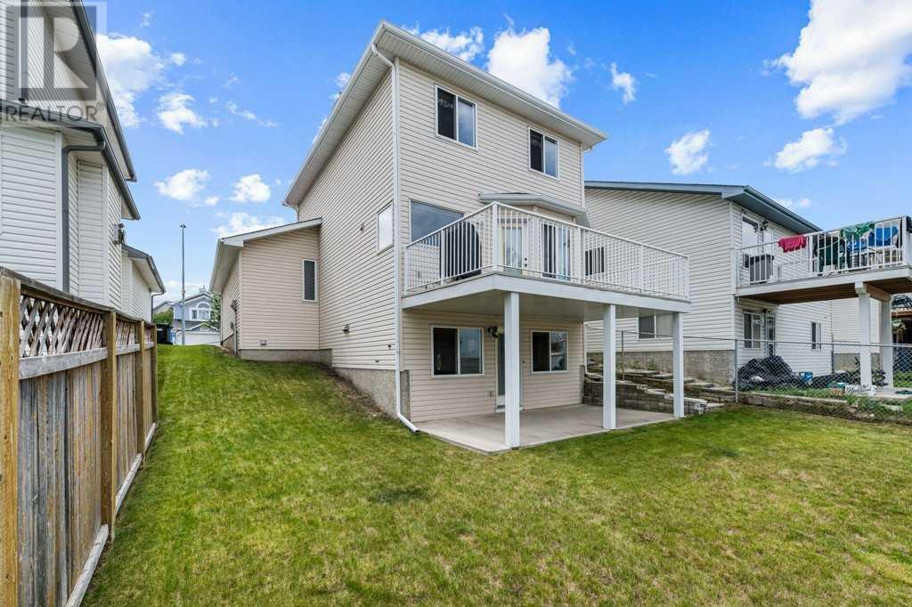 Single Family House for Sale in  Hidden Spring Close NW Hidden Valley Calgary 