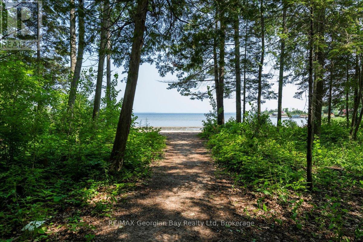 Photo 36 of 21 Grandview Road, Tay ON