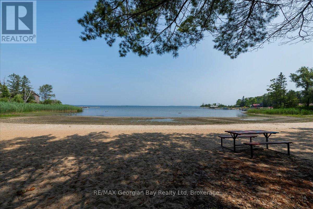 Photo 29 of 21 Grandview Road, Tay ON