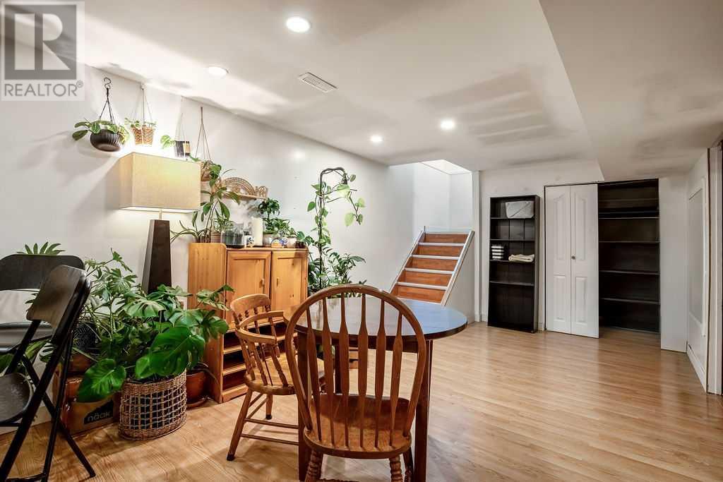 Single Family House Bungalow for Sale in  Castleglen Crescent NE Castleridge Calgary 