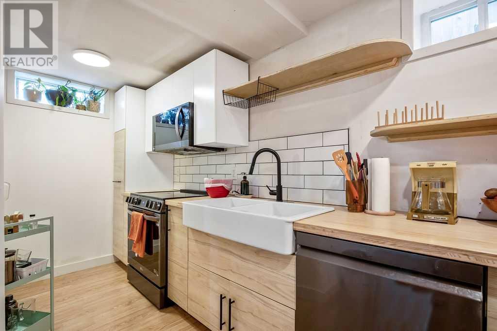 Single Family House Bungalow for Sale in  Castleglen Crescent NE Castleridge Calgary 