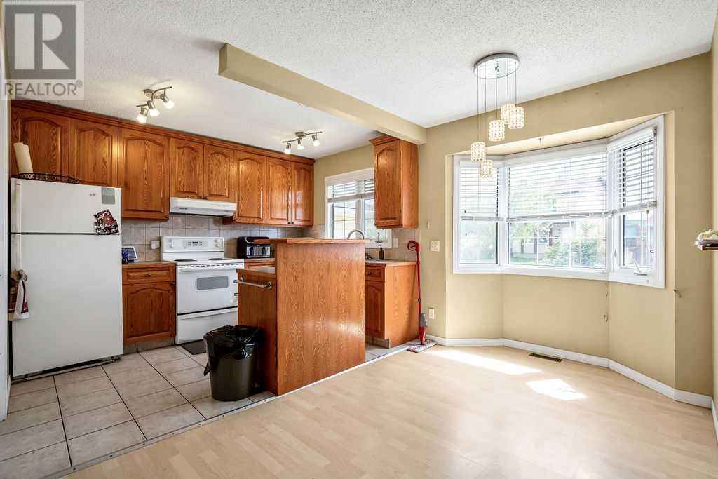 Single Family House Bungalow for Sale in  Castleglen Crescent NE Castleridge Calgary 