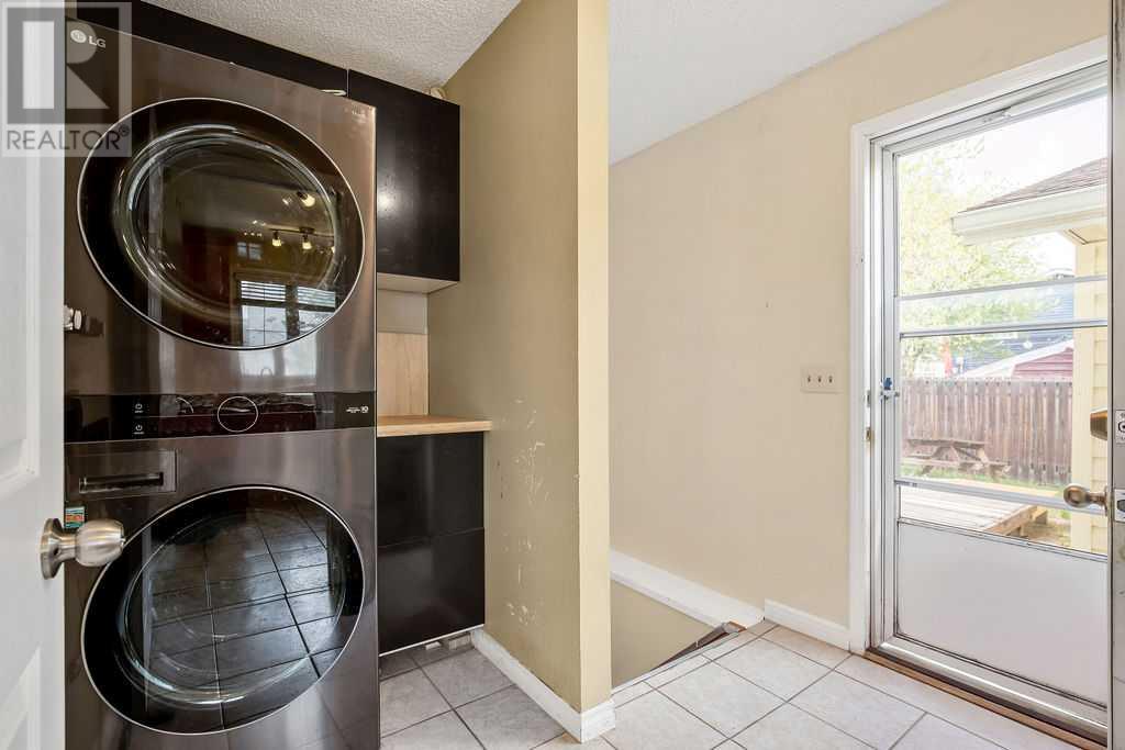 Single Family House Bungalow for Sale in  Castleglen Crescent NE Castleridge Calgary 