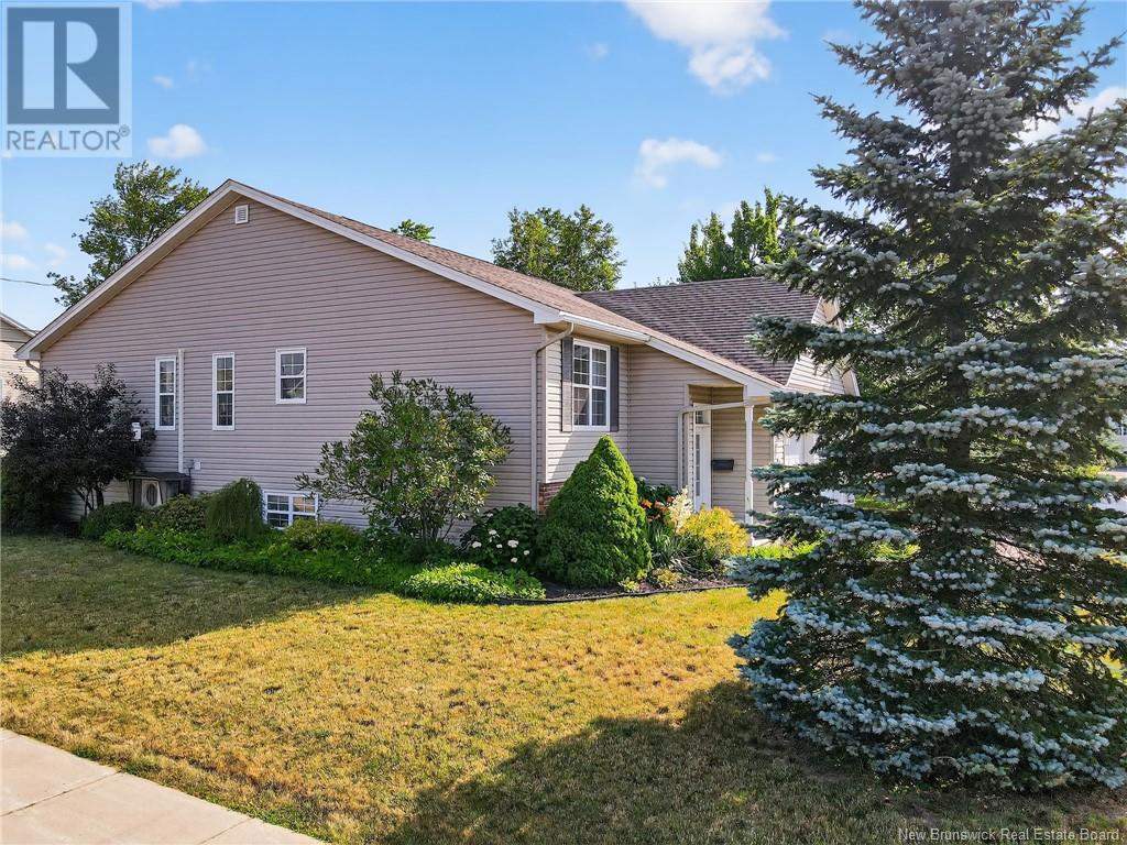 Photo 14 of 85 Mount Pleasant Road, Moncton NB