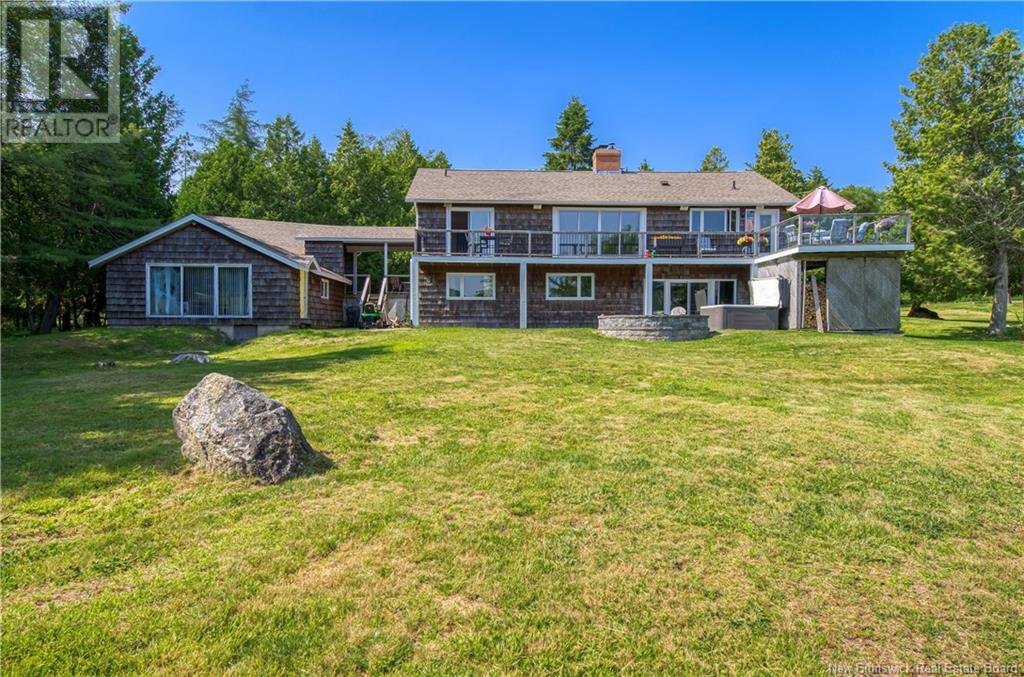 Photo 12 of 37 Maliseet Drive, Rothesay NB