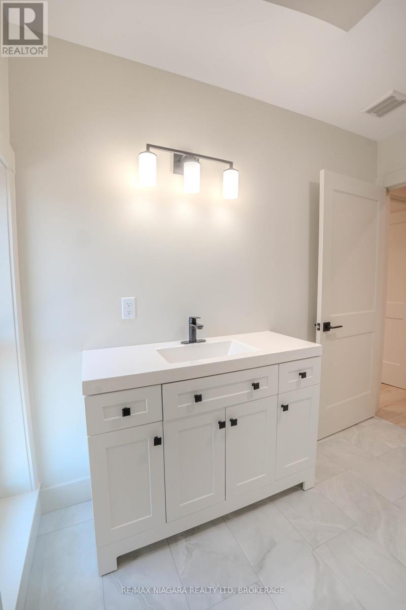 Photo 23 of 6 Almond Street, St Catharines ON