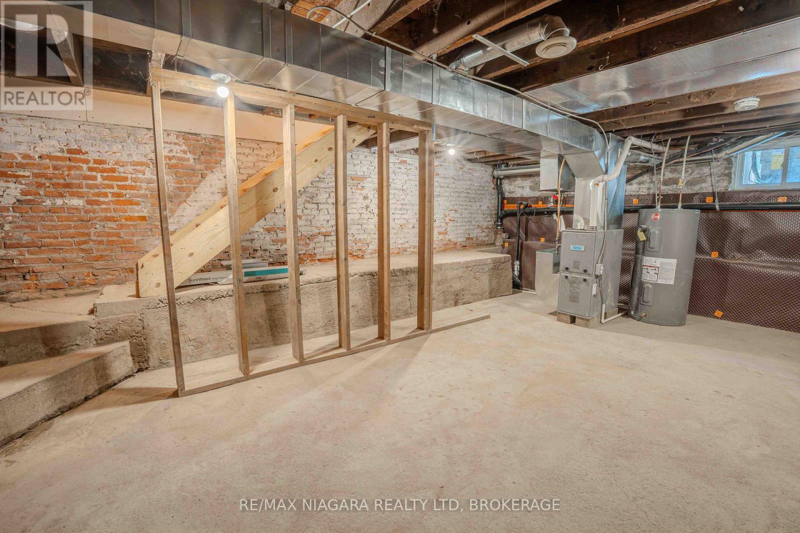 Photo 14 of 6 Almond Street, St Catharines ON
