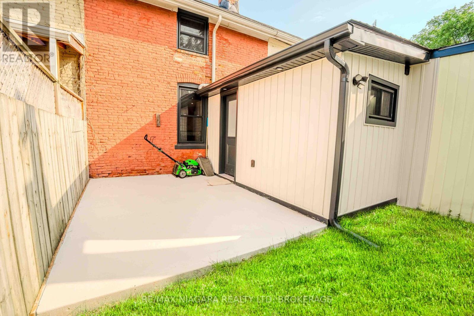 Photo 24 of 6 Almond Street, St Catharines ON