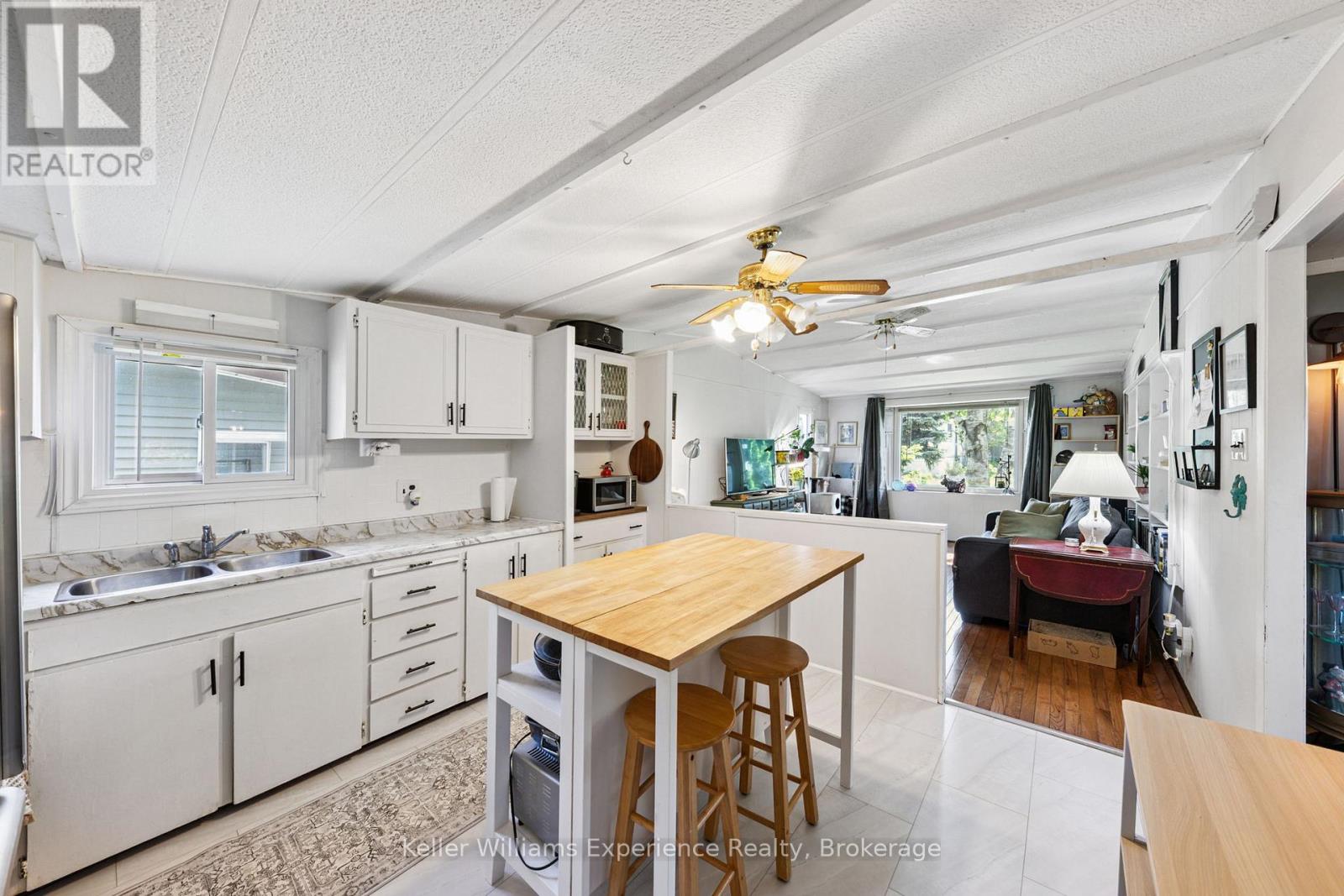 Photo 11 of 30 Berts Road, Midland ON