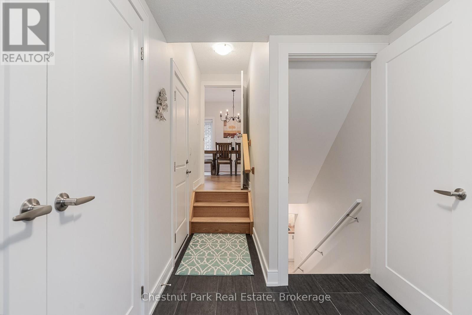 Photo 24 of 76 Selkirk Drive, Huntsville ON
