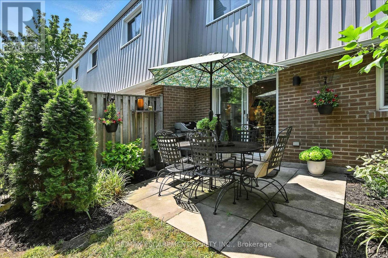 Photo 42 of 3 445 Woodview Road, Burlington ON