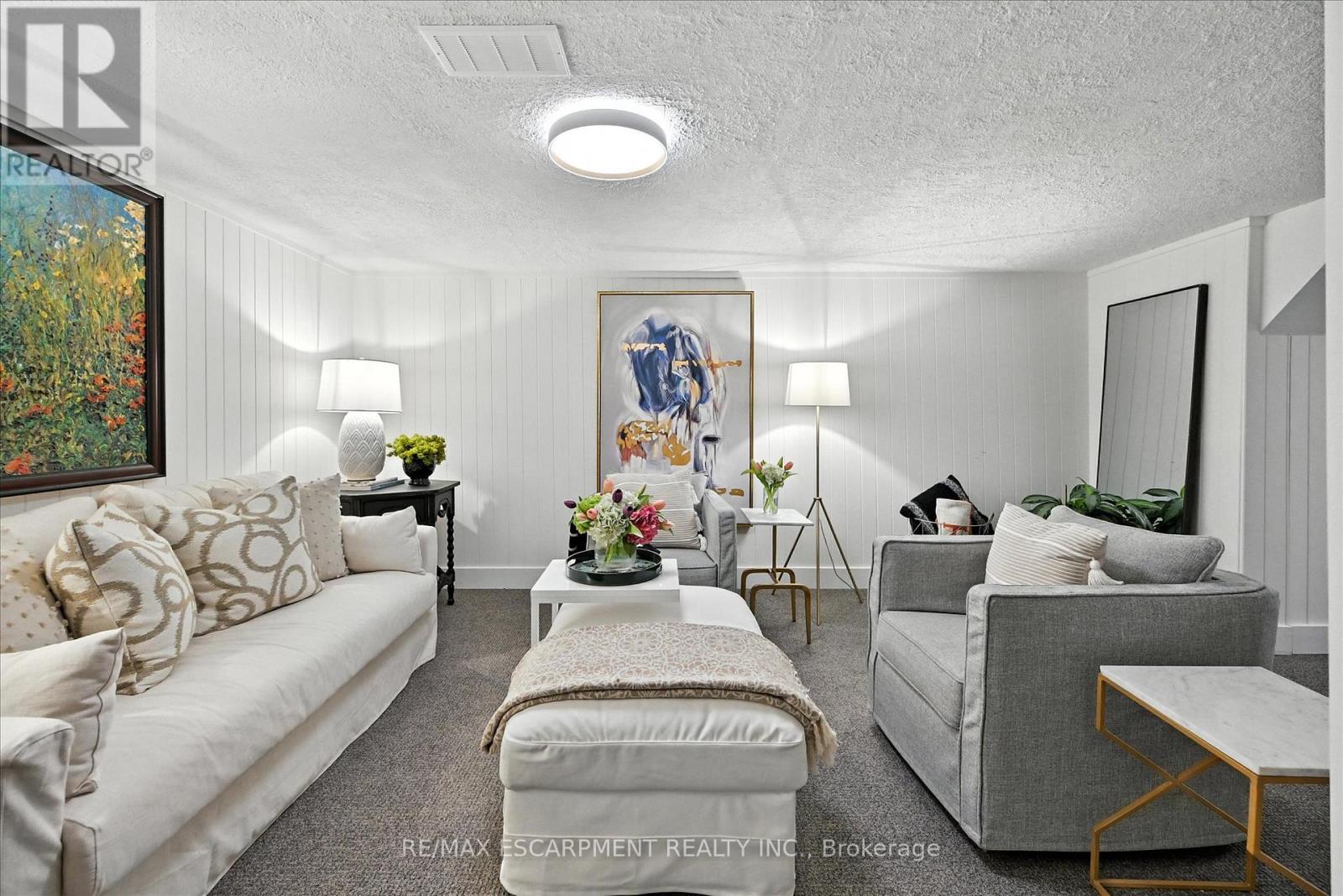 Photo 17 of 3 445 Woodview Road, Burlington ON
