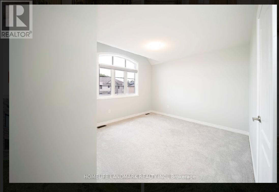 Photo 20 of 224 Danny Wheeler Boulevard, Georgina ON