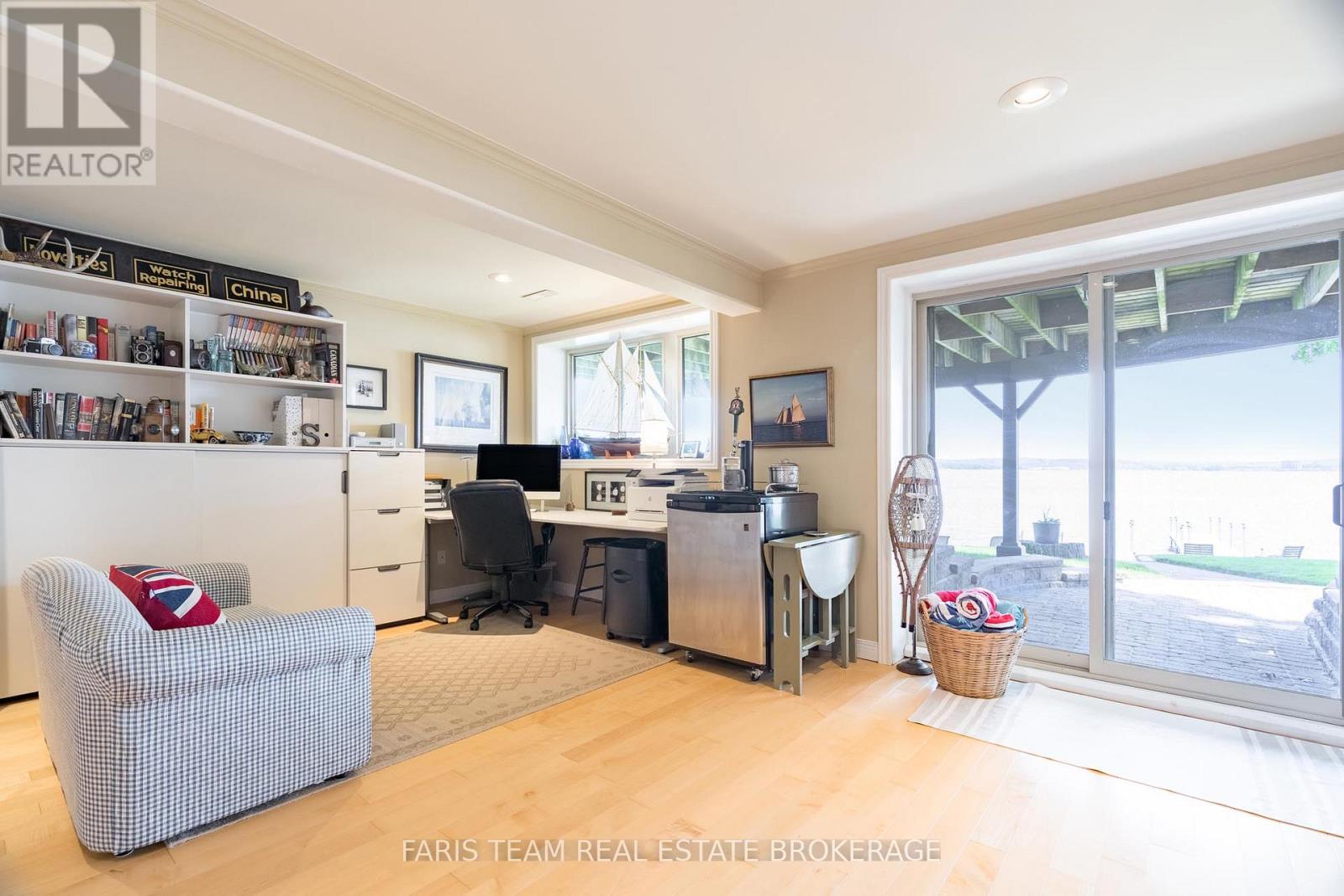 Photo 34 of 431 Mundys Bay Road, Midland ON