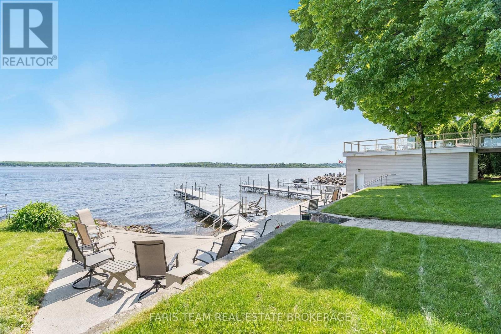 Photo 23 of 431 Mundys Bay Road, Midland ON