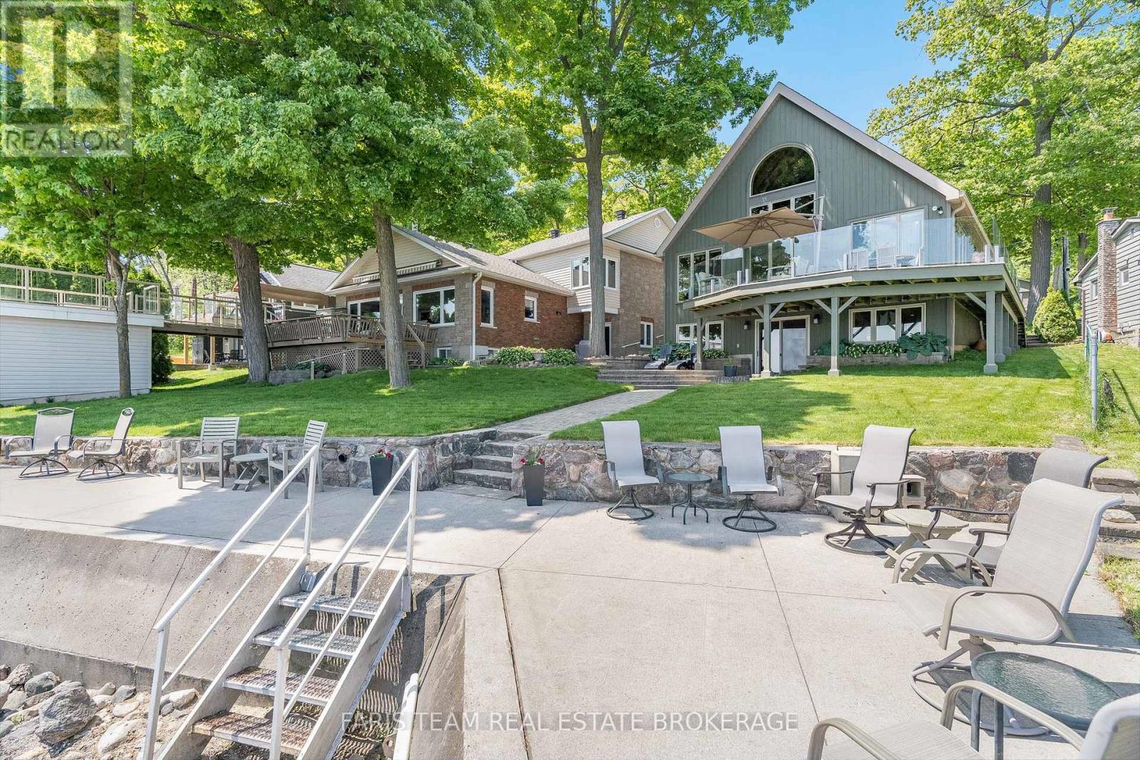 Photo 2 of 431 Mundys Bay Road, Midland ON