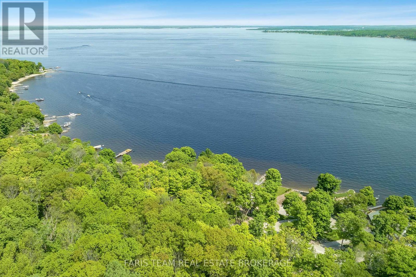 Photo 8 of 431 Mundys Bay Road, Midland ON