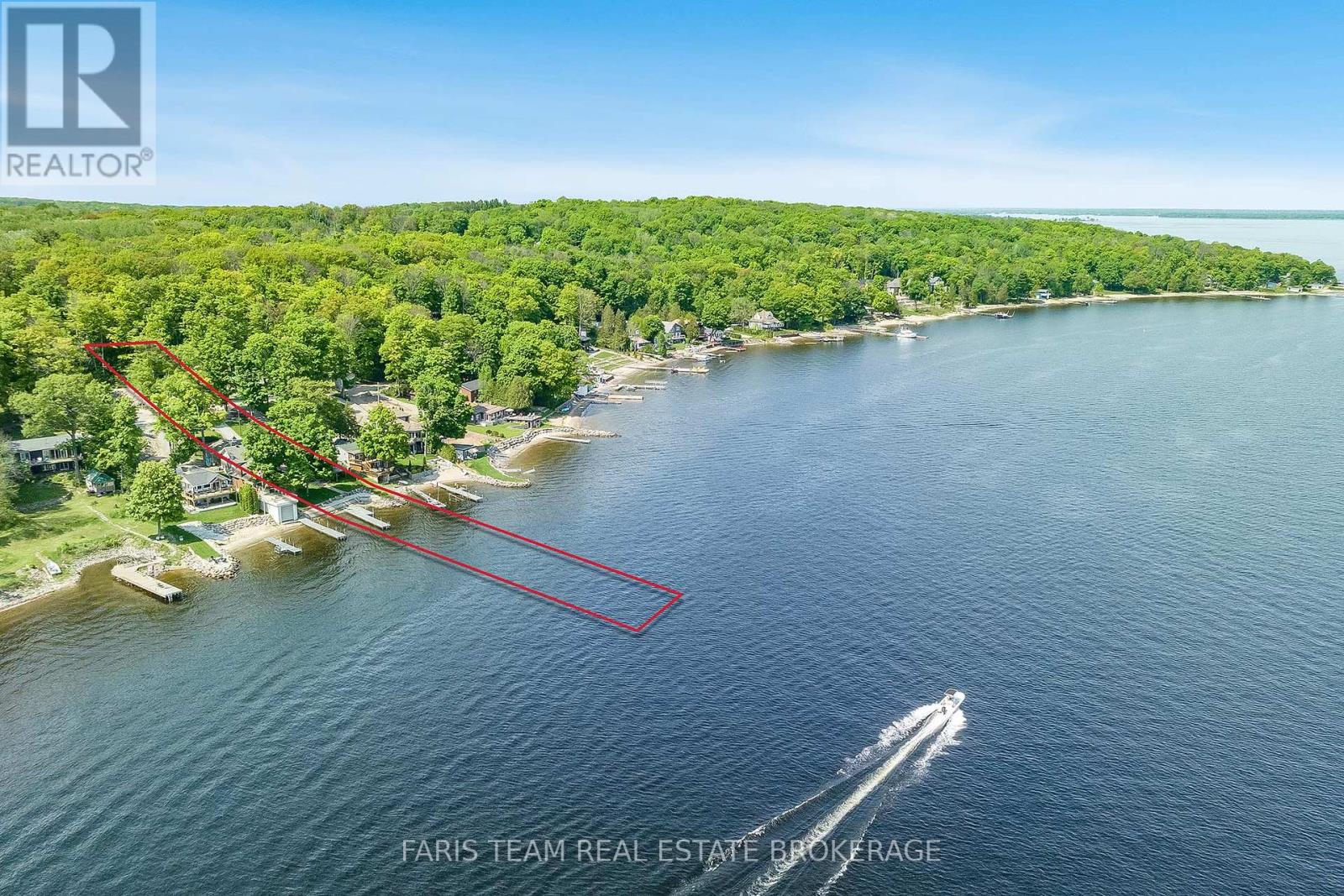 Photo 17 of 431 Mundys Bay Road, Midland ON