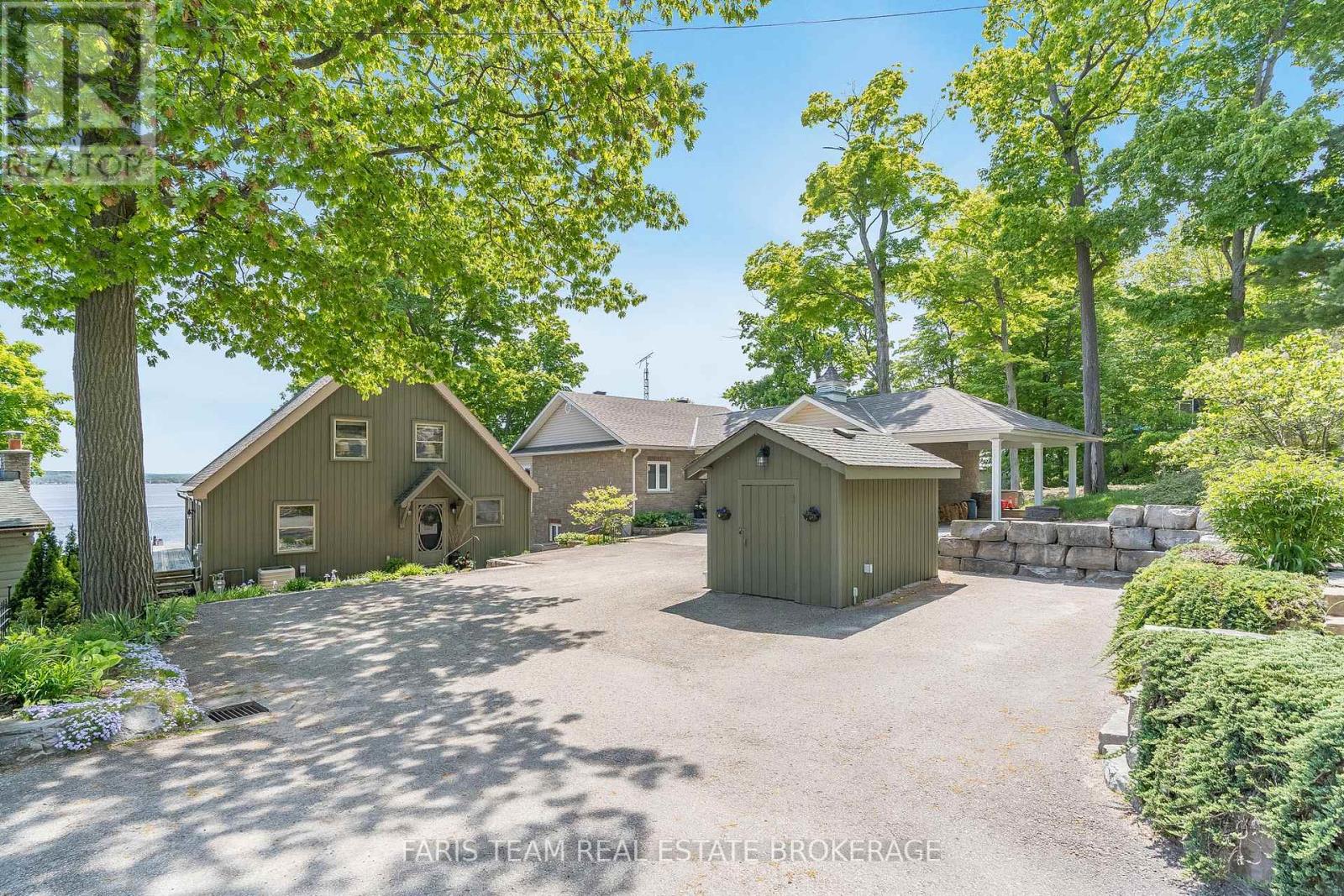 Photo 22 of 431 Mundys Bay Road, Midland ON