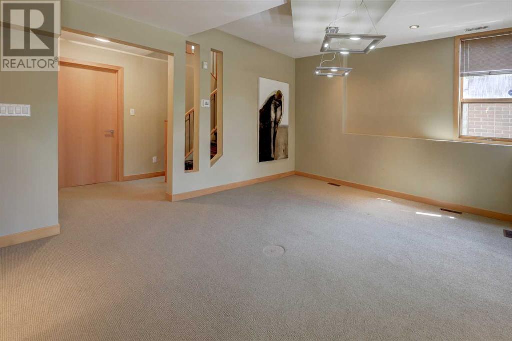 Single Family House for Sale in  Colgrove Avenue NE Renfrew Calgary 