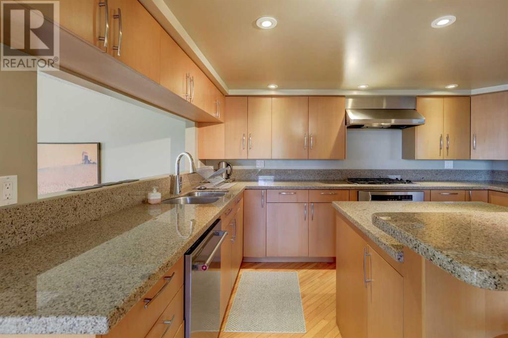 Single Family House for Sale in  Colgrove Avenue NE Renfrew Calgary 