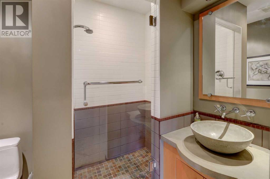 Single Family House for Sale in  Colgrove Avenue NE Renfrew Calgary 