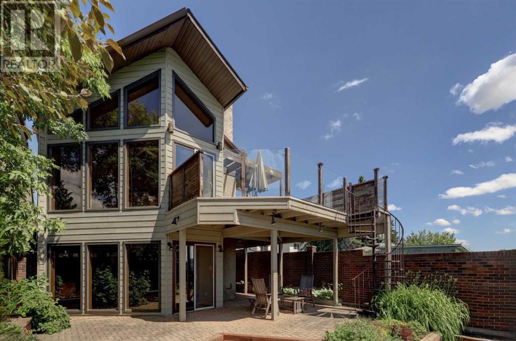 Single Family House for Sale in  Colgrove Avenue NE Renfrew Calgary 