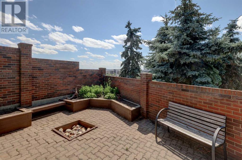 Single Family House for Sale in  Colgrove Avenue NE Renfrew Calgary 