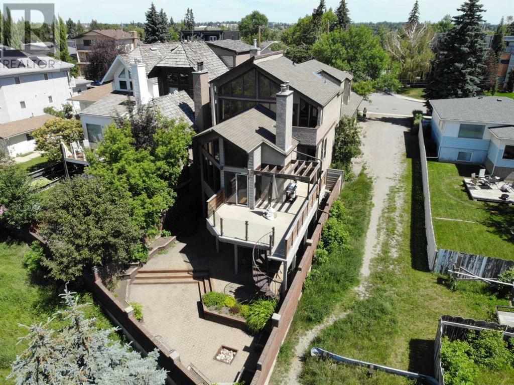 Single Family House for Sale in  Colgrove Avenue NE Renfrew Calgary 
