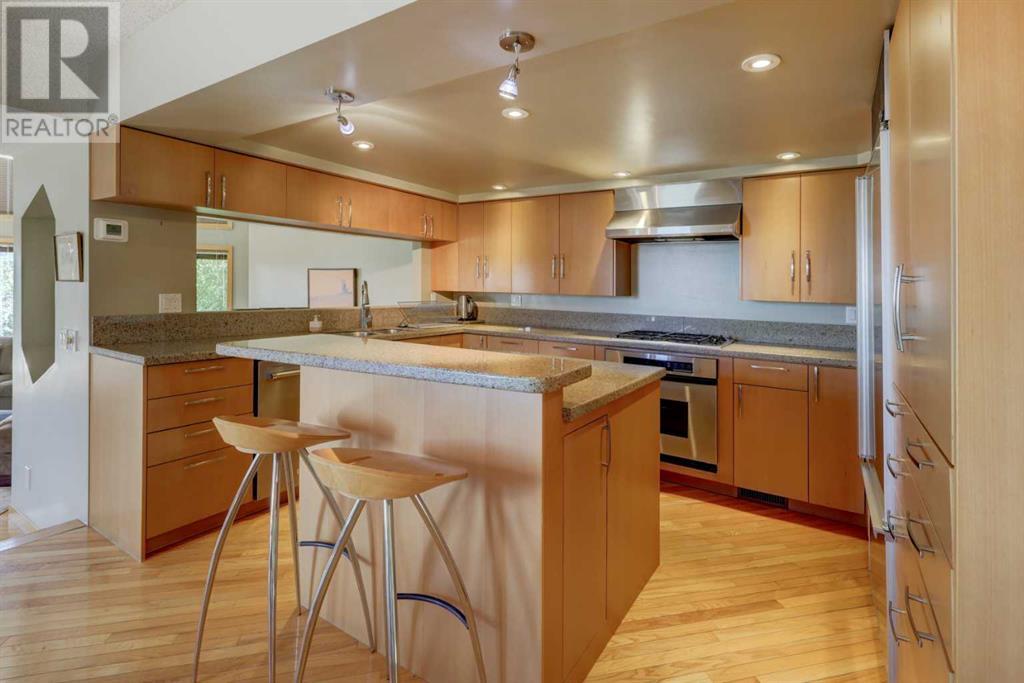 Single Family House for Sale in  Colgrove Avenue NE Renfrew Calgary 
