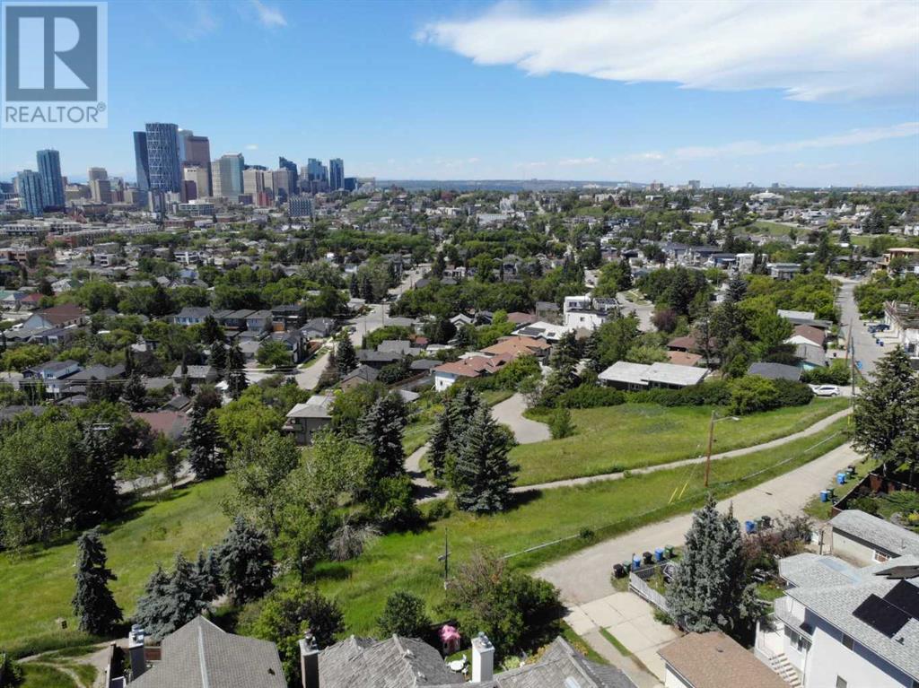 Single Family House for Sale in  Colgrove Avenue NE Renfrew Calgary 