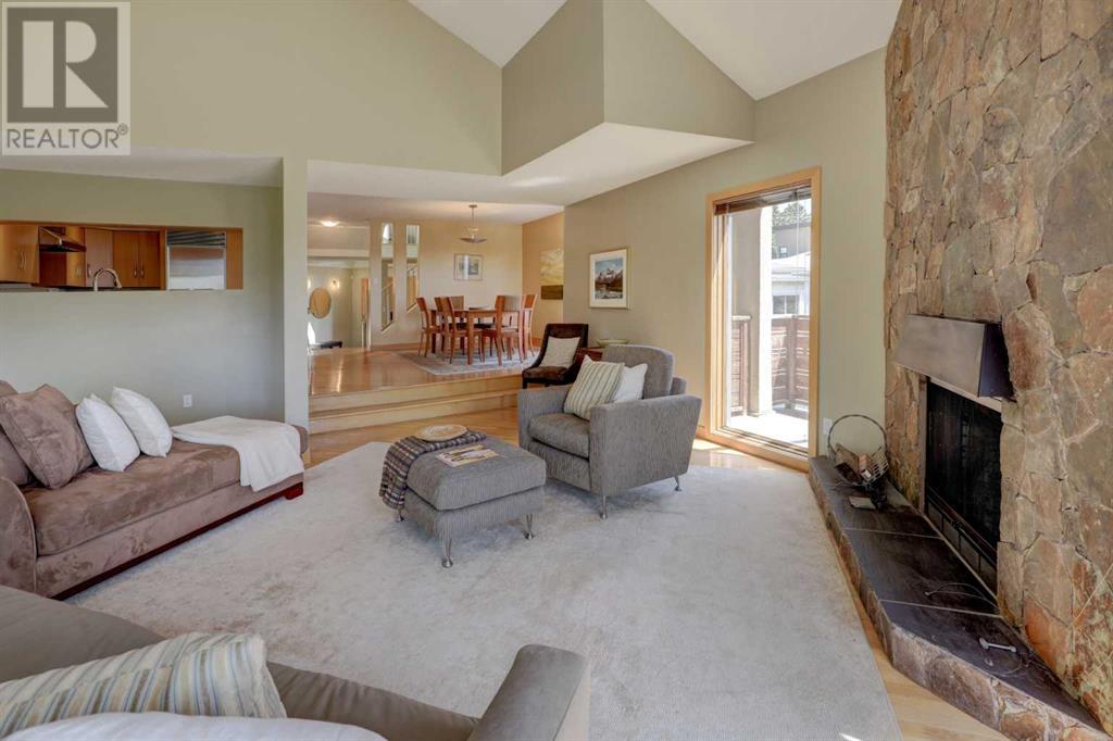 Single Family House for Sale in  Colgrove Avenue NE Renfrew Calgary 