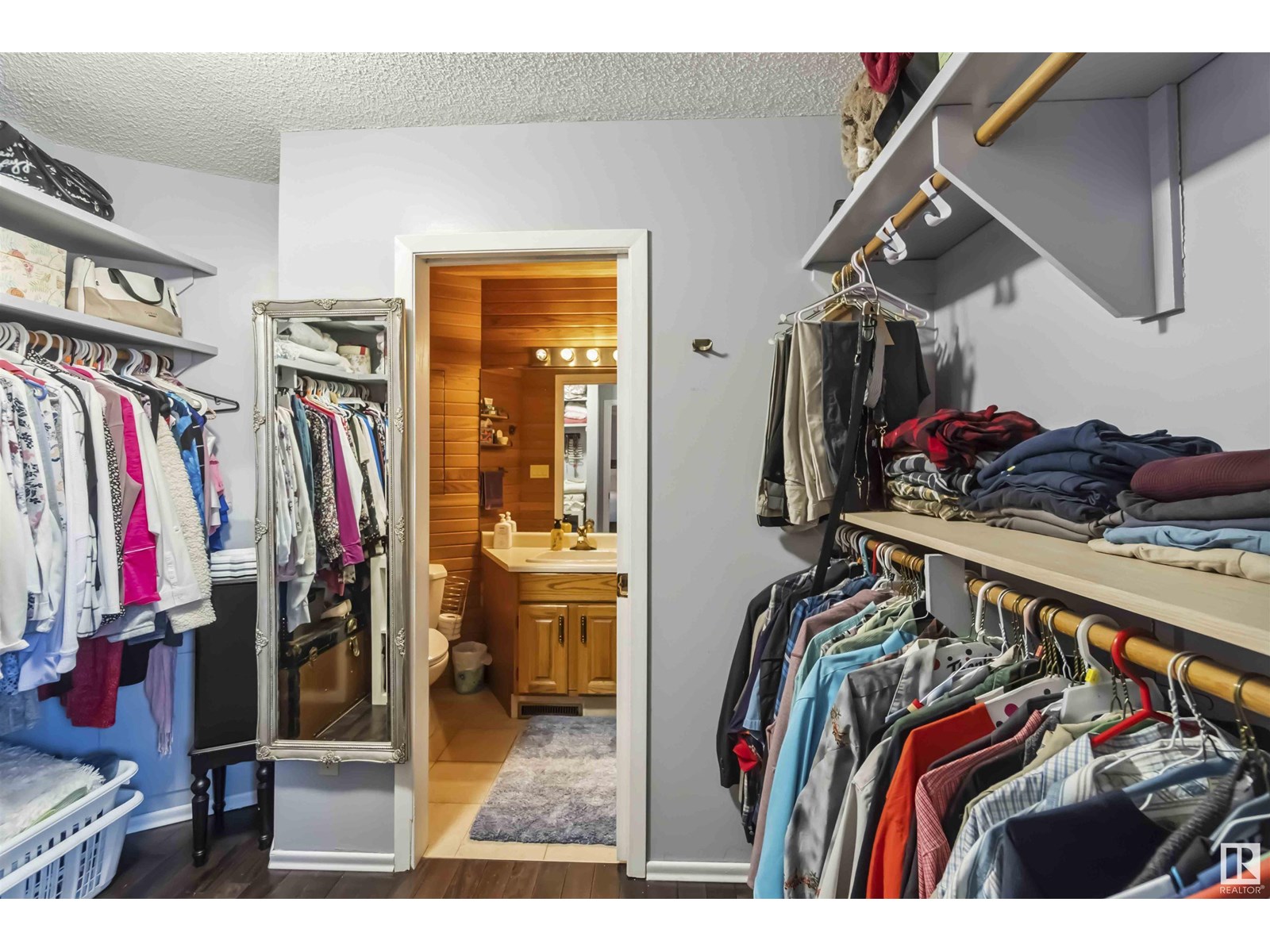 Photo 13 of 9818 185 St Nw, Edmonton AB
