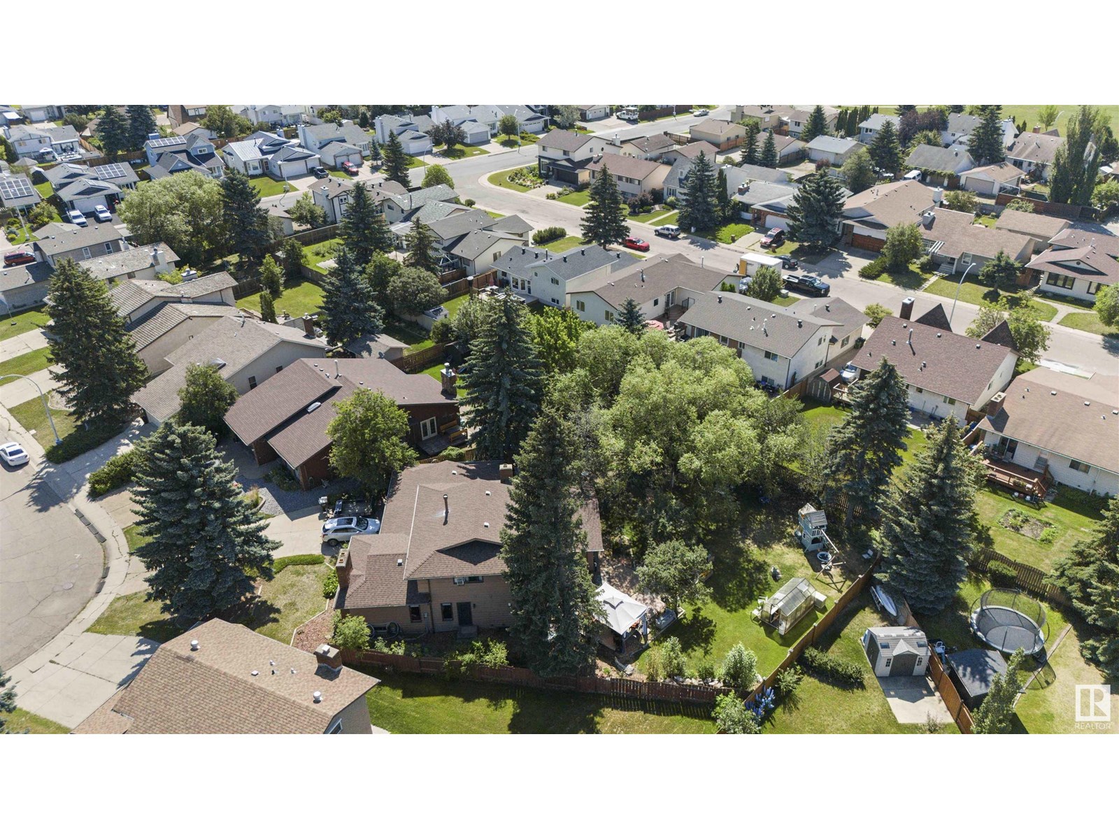 Photo 28 of 9818 185 St Nw, Edmonton AB