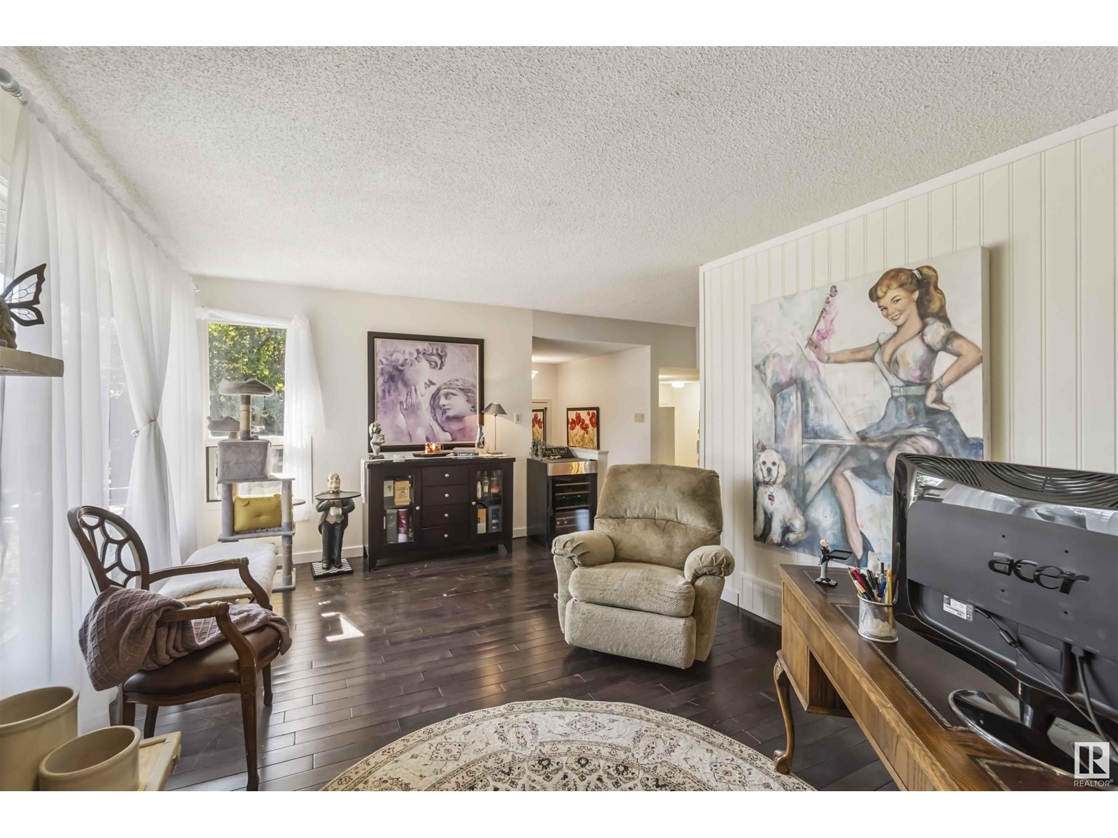 Photo 2 of 9818 185 St Nw, Edmonton AB