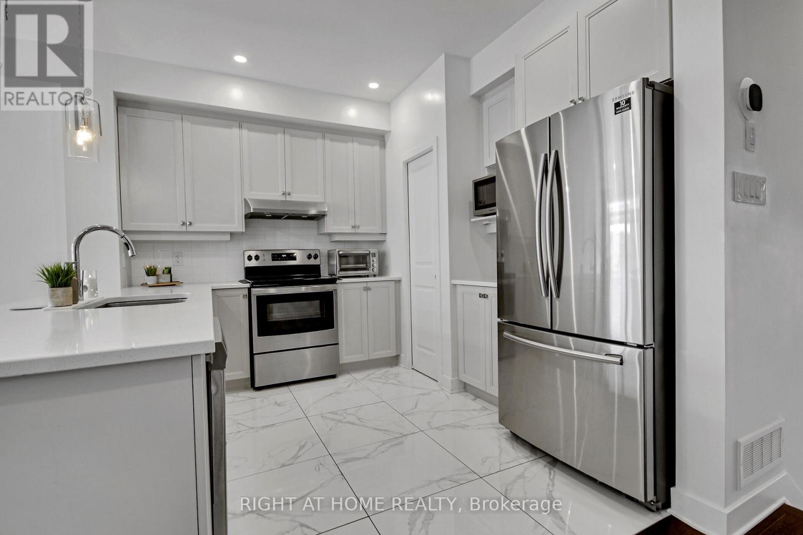 Photo 36 of 741 Twist Way, Ottawa ON
