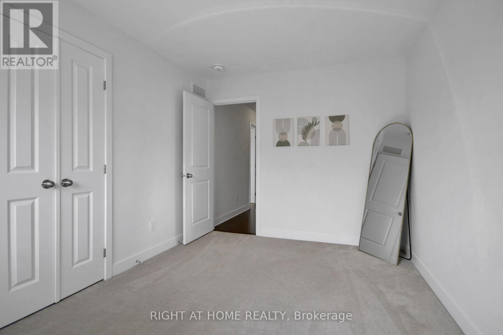 Photo 24 of 741 Twist Way, Ottawa ON