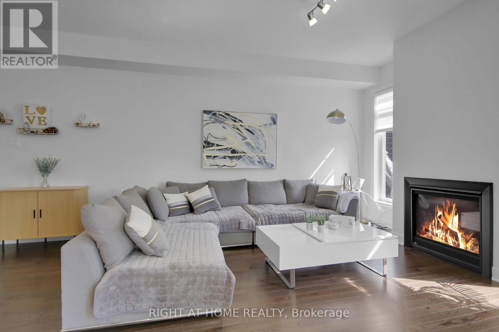 Photo 11 of 741 Twist Way, Ottawa ON