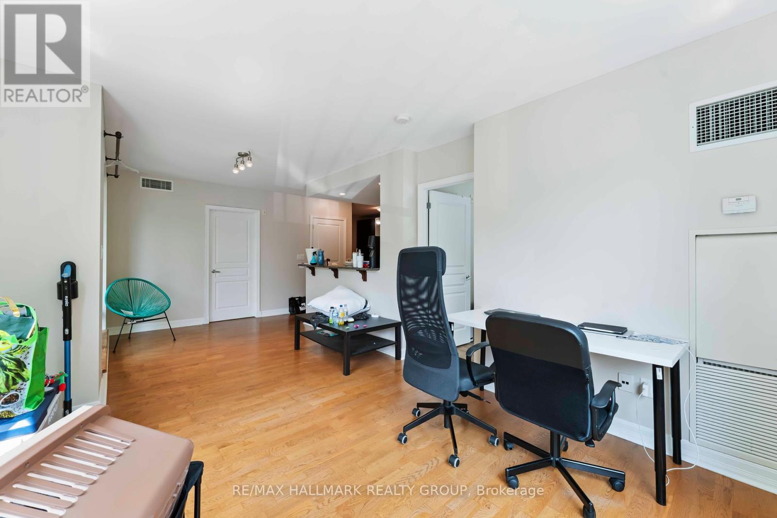 Photo 12 of 204 200 Besserer Street, Ottawa ON