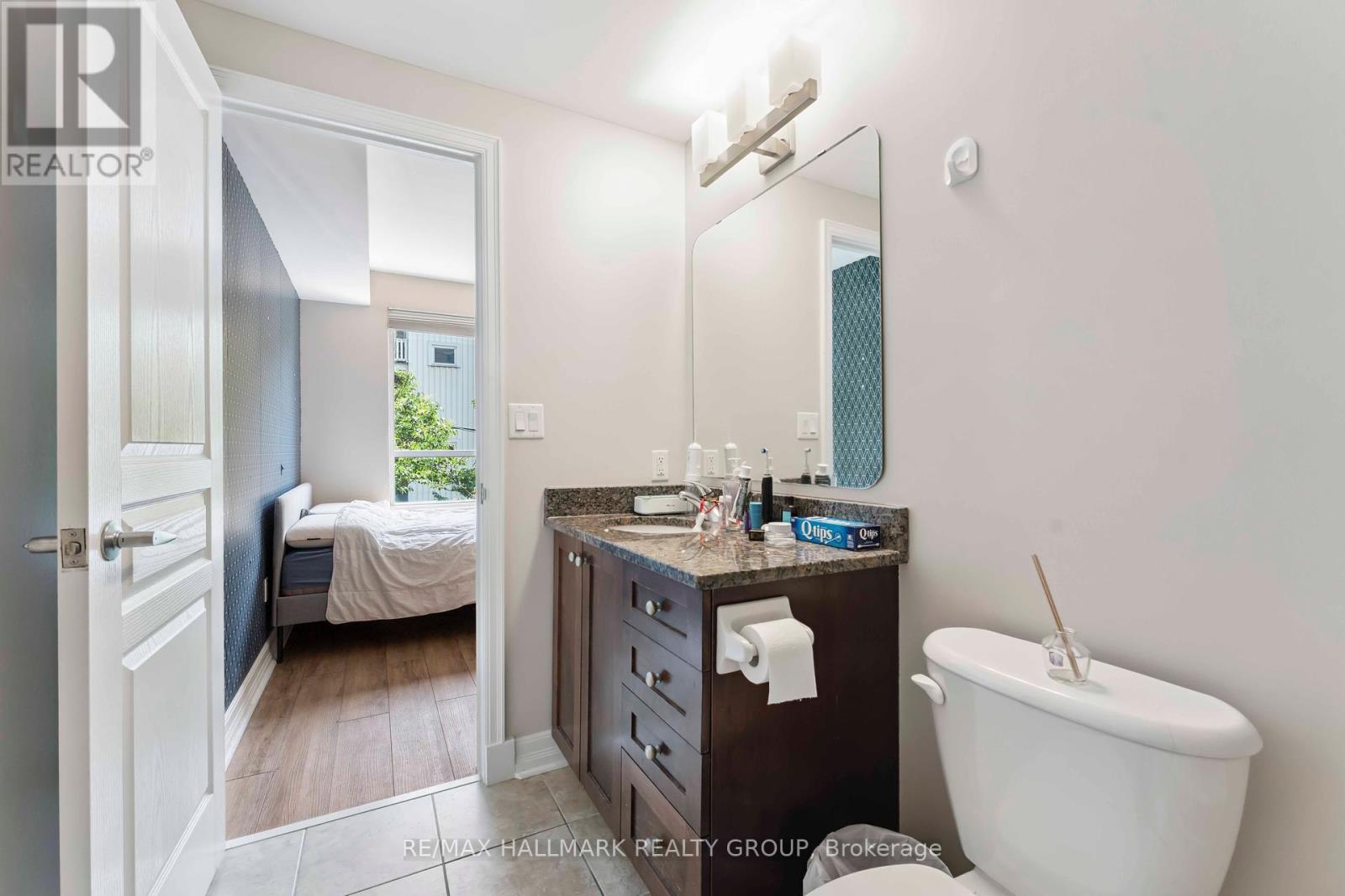 Photo 19 of 204 200 Besserer Street, Ottawa ON