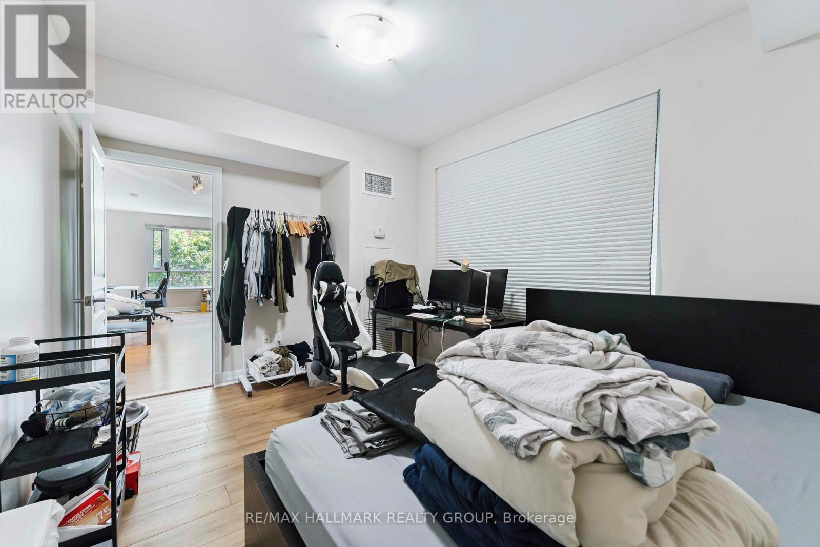 Photo 15 of 204 200 Besserer Street, Ottawa ON