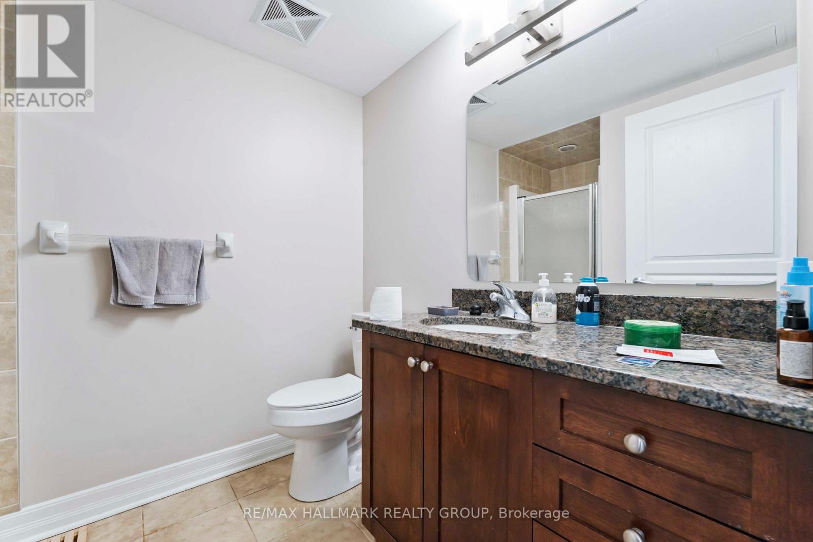 Photo 25 of 204 200 Besserer Street, Ottawa ON