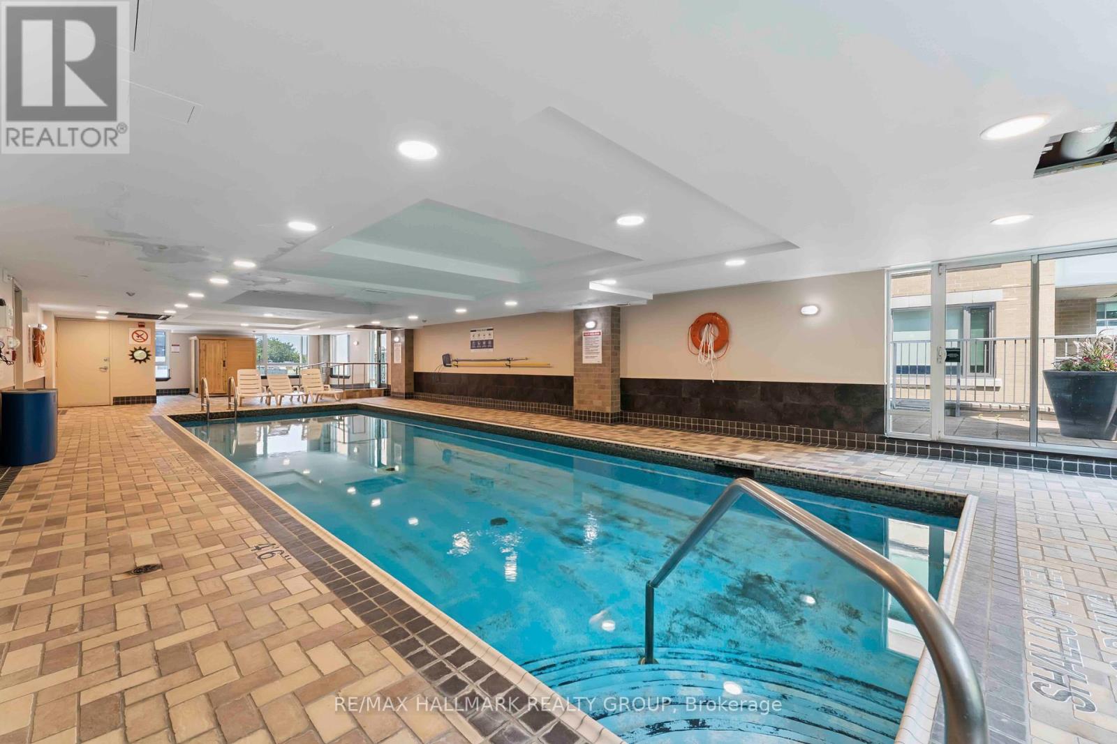 Photo 10 of 204 200 Besserer Street, Ottawa ON