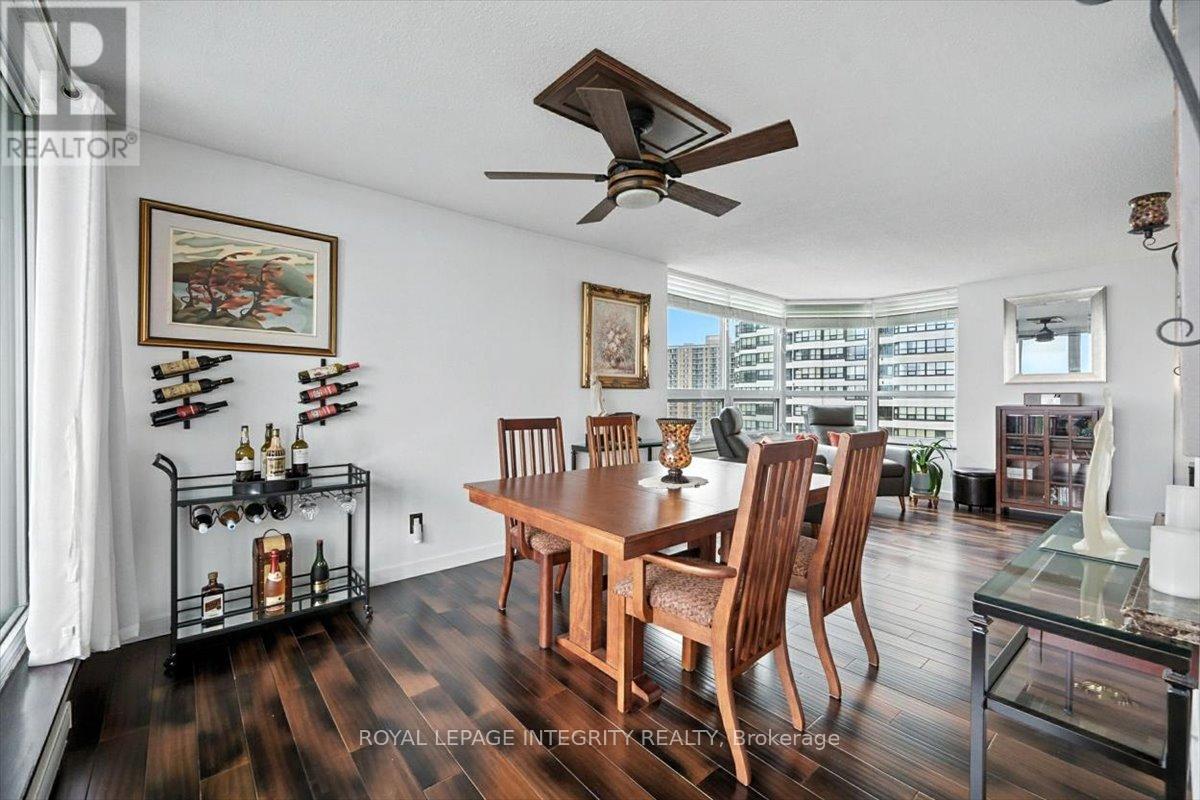 Photo 5 of 1603 1500 Riverside Drive, Ottawa ON