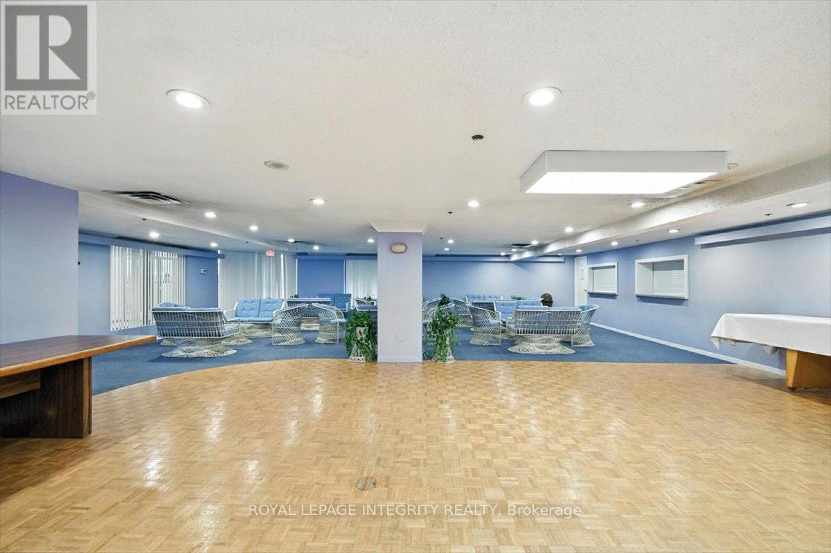 Photo 15 of 1603 1500 Riverside Drive, Ottawa ON