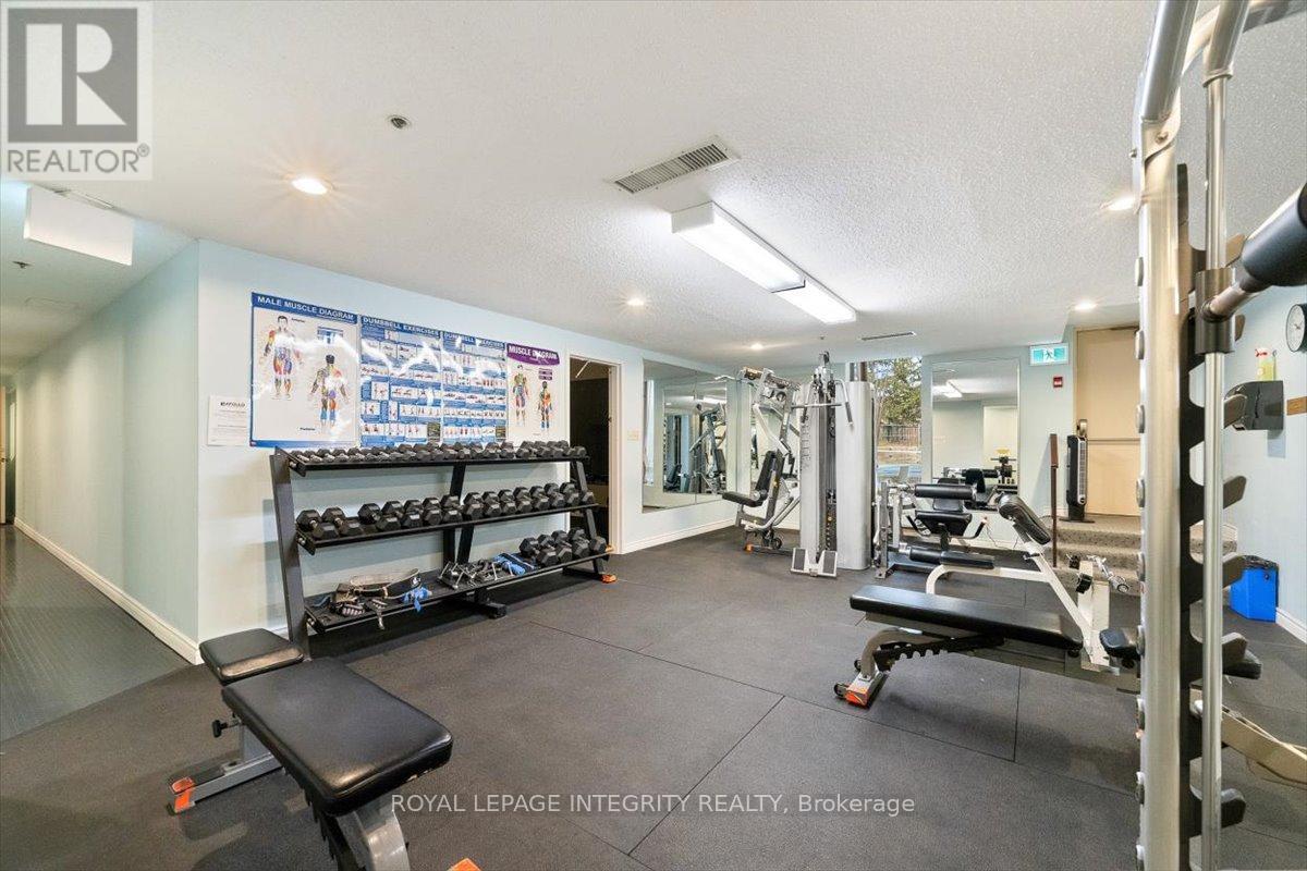 Photo 7 of 1603 1500 Riverside Drive, Ottawa ON