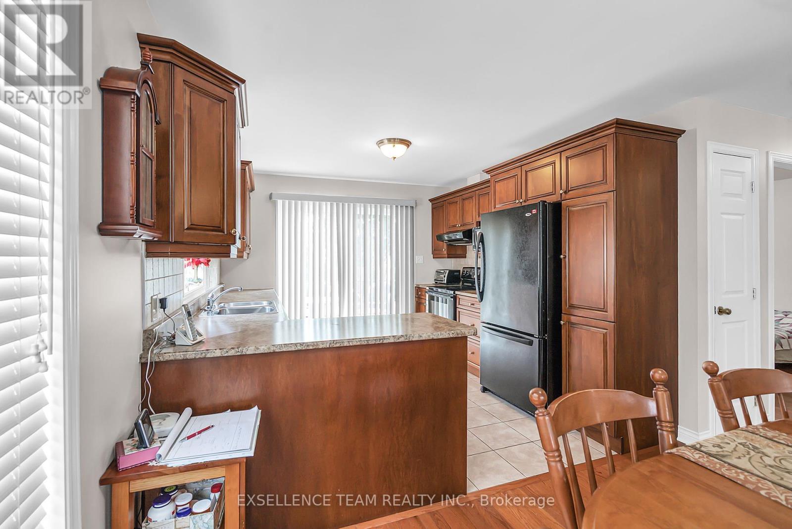 Photo 32 of 1294 Daprat Avenue, Cornwall ON