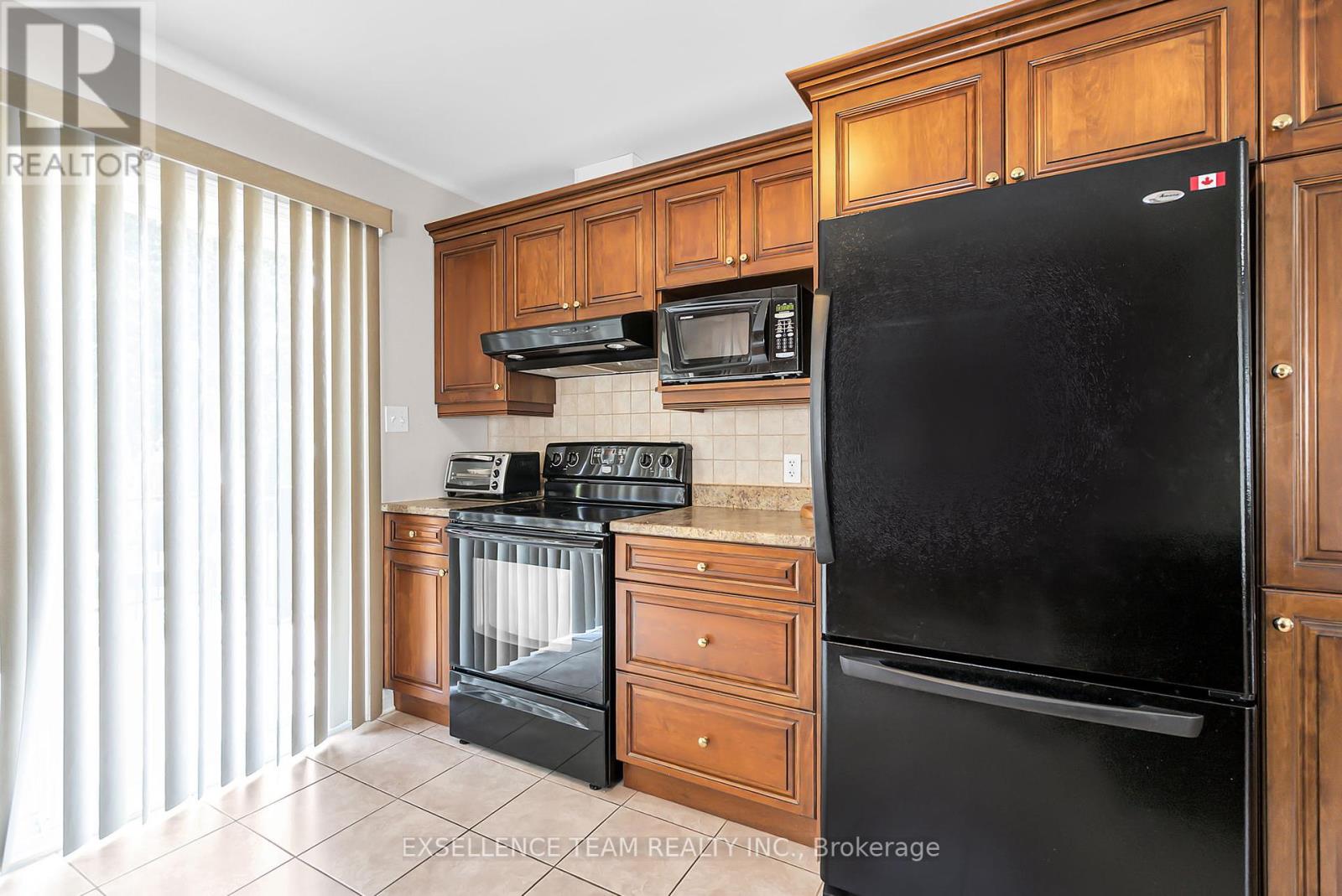 Photo 33 of 1294 Daprat Avenue, Cornwall ON