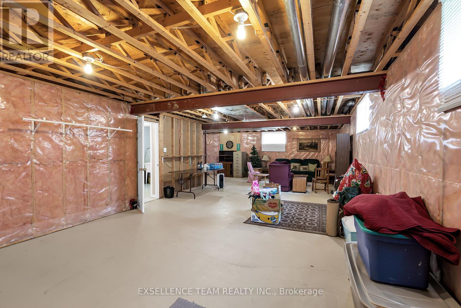 Photo 12 of 1294 Daprat Avenue, Cornwall ON