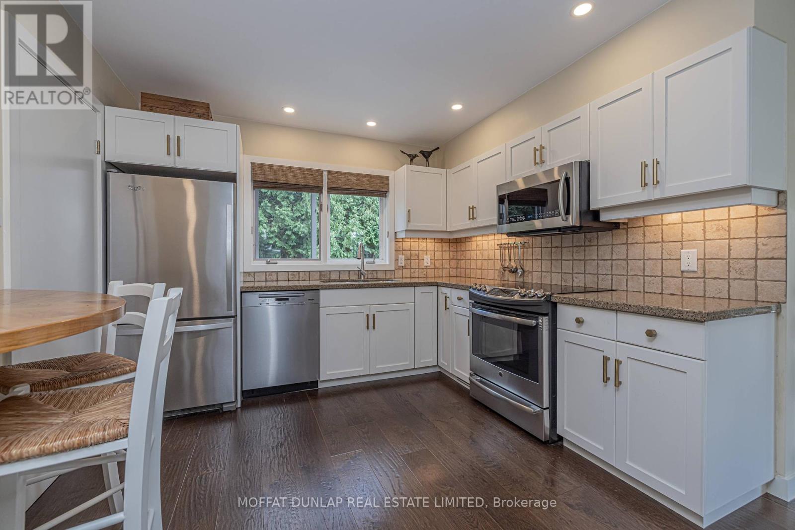 Photo 3 of 17480 Dufferin Street, King ON